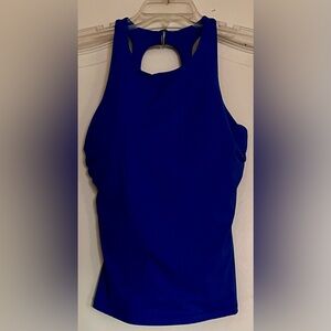 ATHLETA SWIM TANK
SIZE 36 D/DD
NEVER WORN